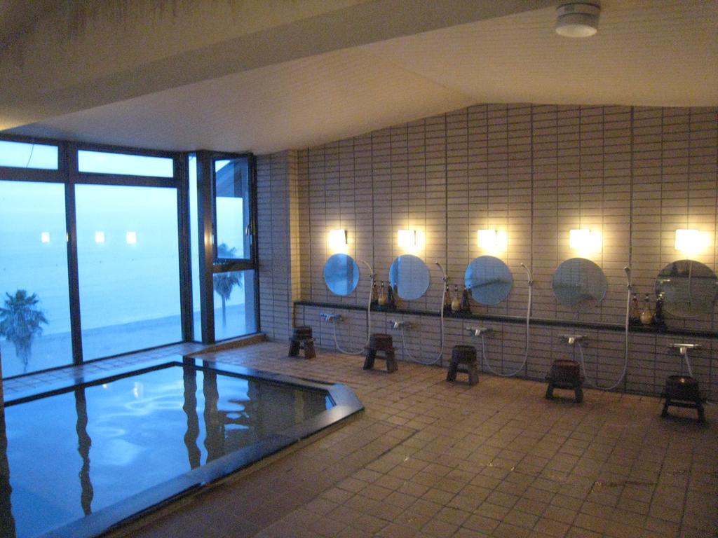 Utsumionsen Ichizu Hotel Aichi Buitenkant foto
