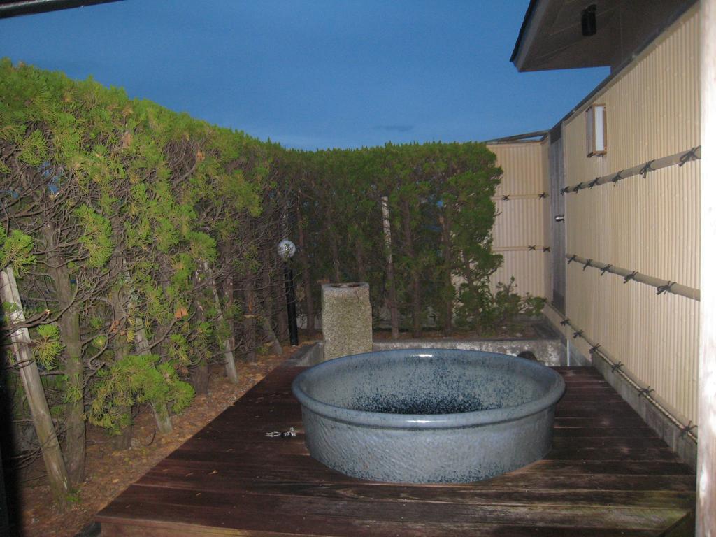Utsumionsen Ichizu Hotel Aichi Buitenkant foto