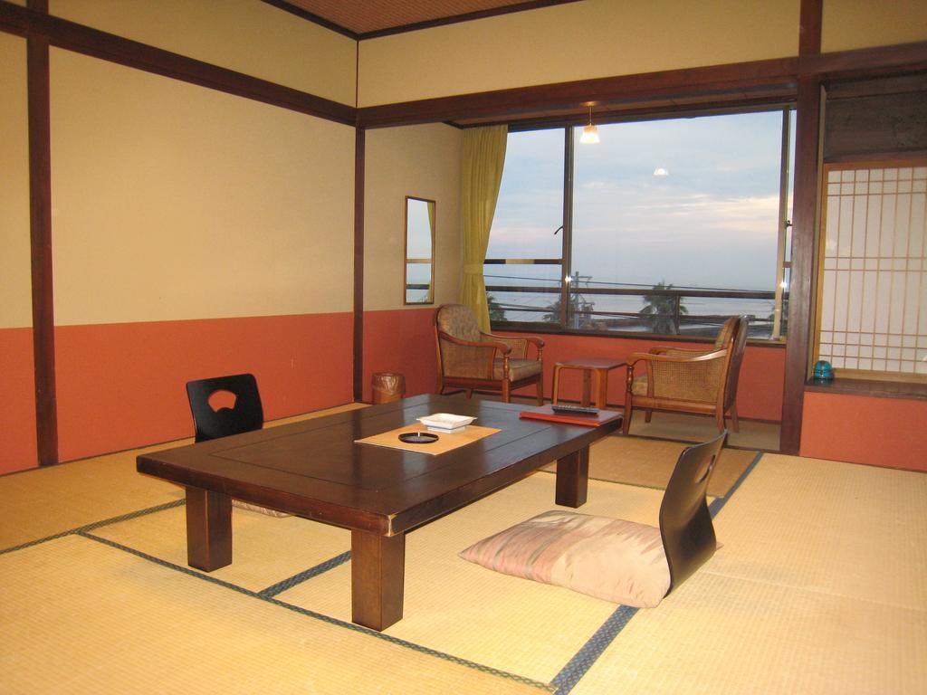 Utsumionsen Ichizu Hotel Aichi Buitenkant foto