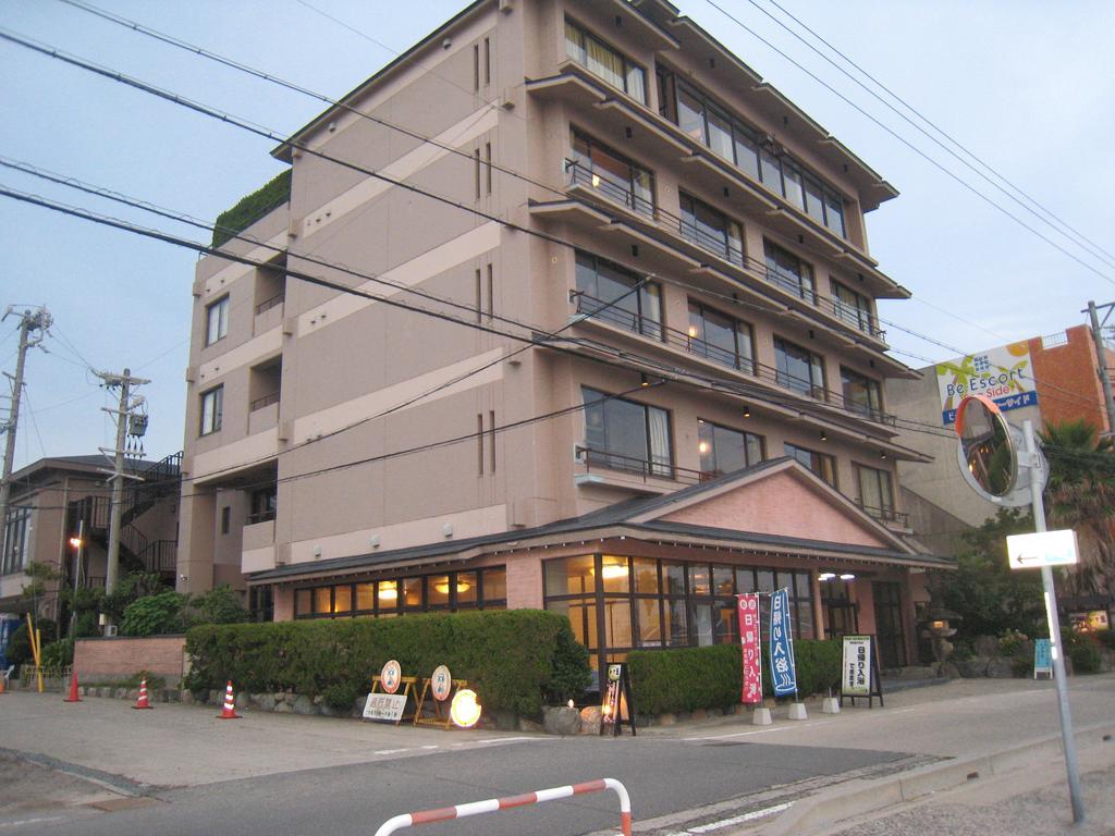 Utsumionsen Ichizu Hotel Aichi Buitenkant foto